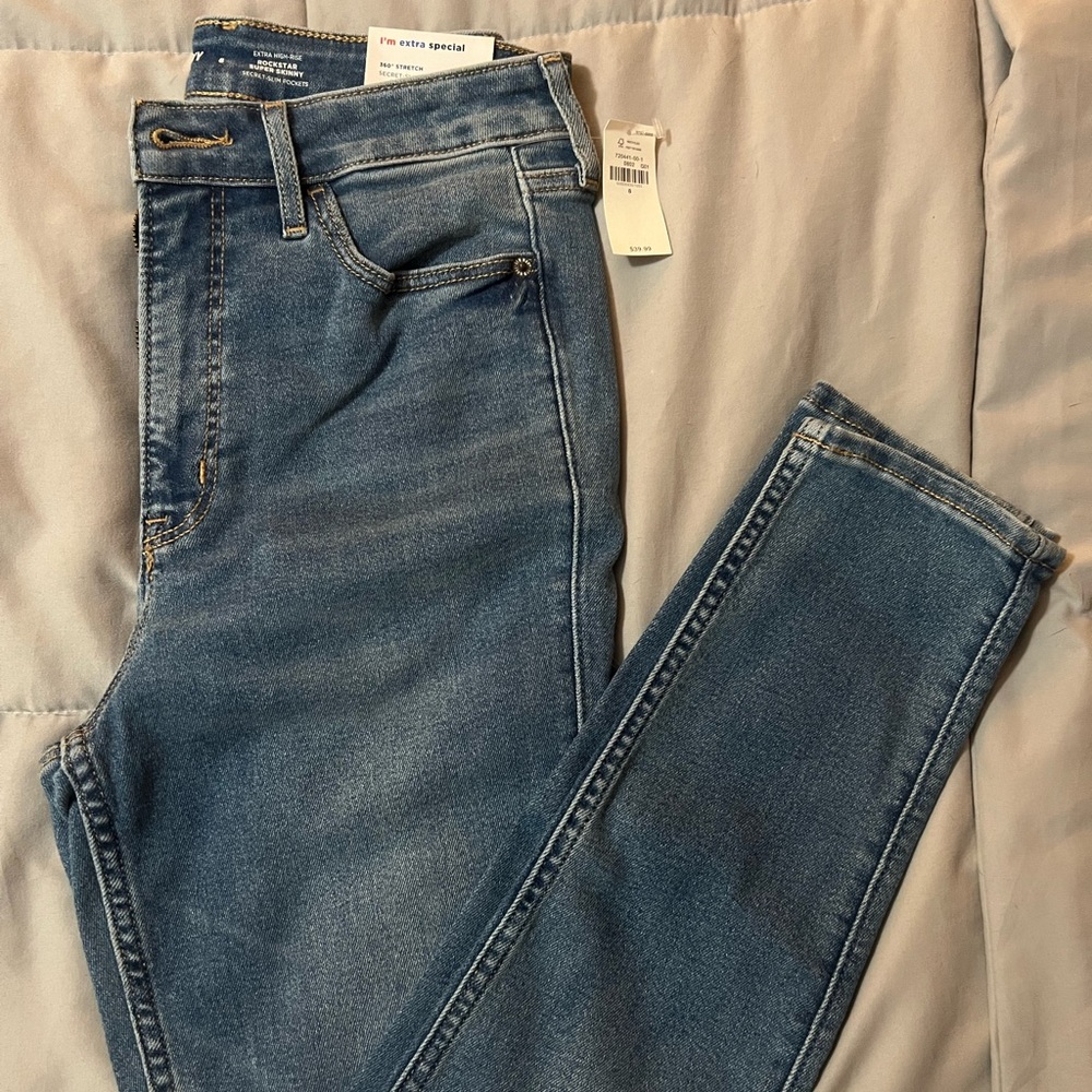 Old navy rockstar super skinny jeans